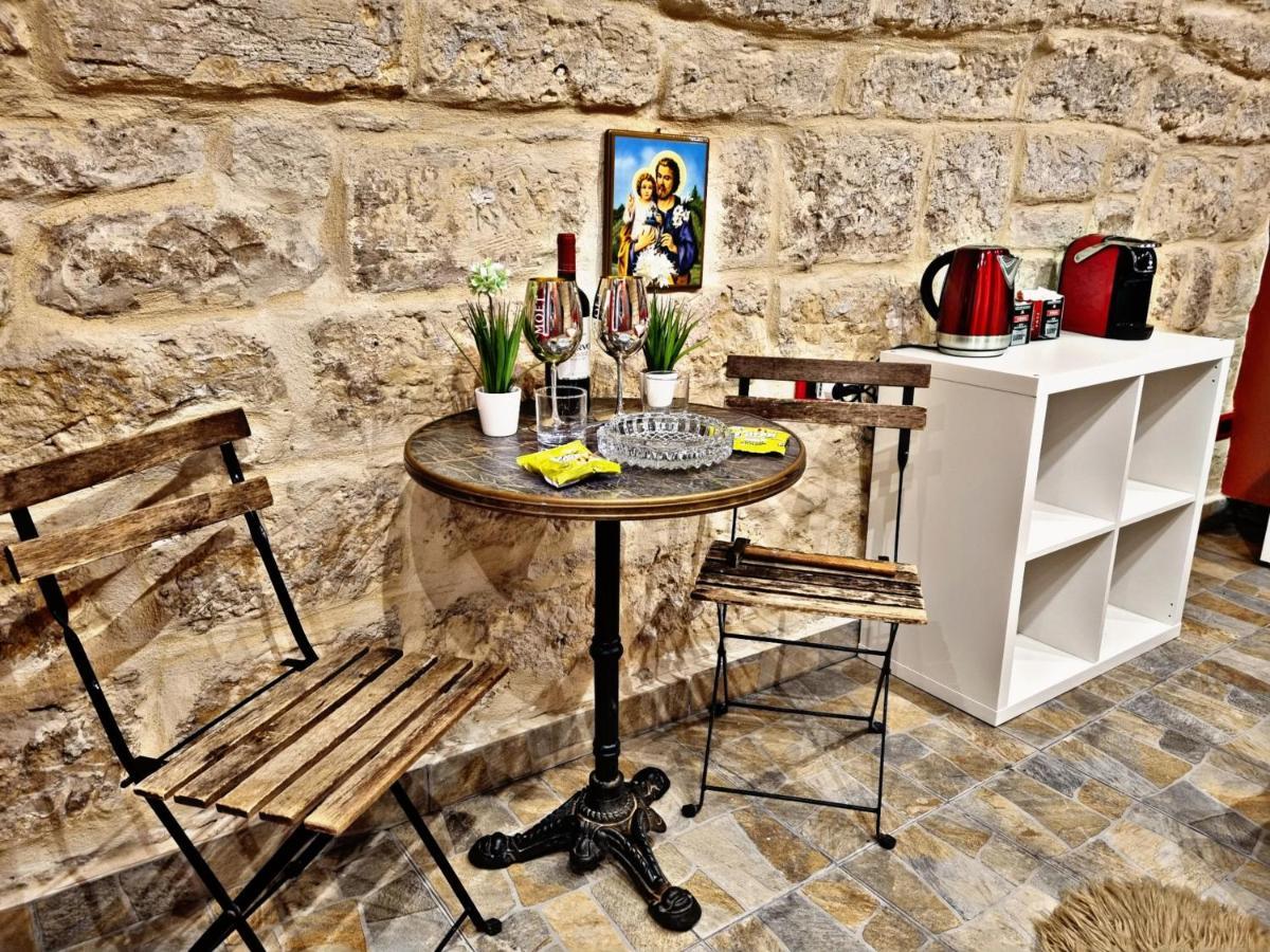 Luxury Borgo Antico Apartment Bari Exterior photo