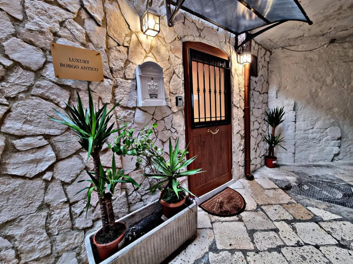 Luxury Borgo Antico Apartment Bari Exterior photo
