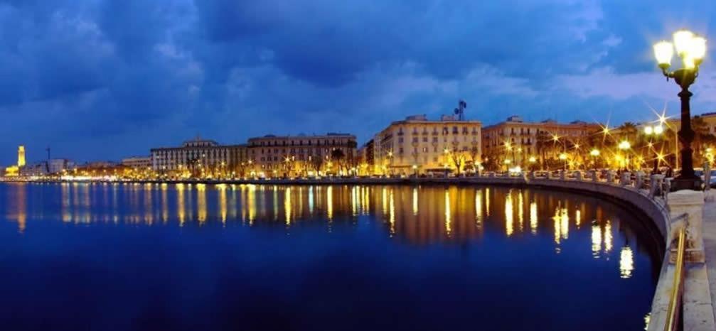 Luxury Borgo Antico Apartment Bari Exterior photo